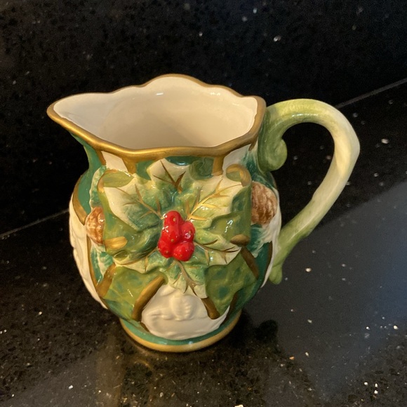 Tea SET Christmas Holly Berry Pine Cones: Teapot, Sugar, Lids, and Creamer - Picture 10 of 15